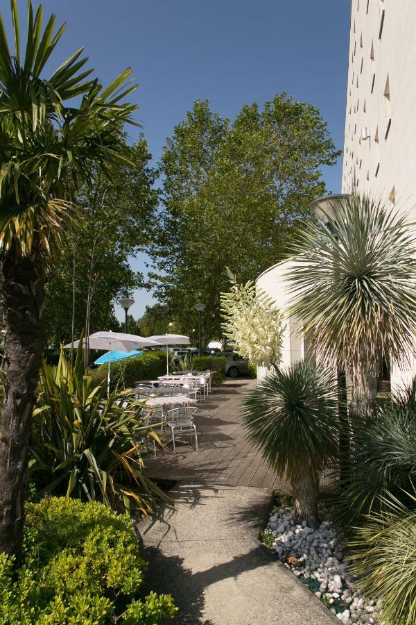 Ibis Budget Bordeaux Aeroport Mérignac Exterior foto
