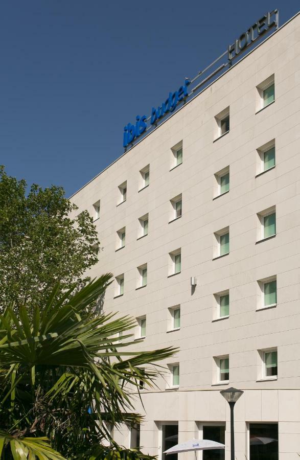 Ibis Budget Bordeaux Aeroport Mérignac Exterior foto